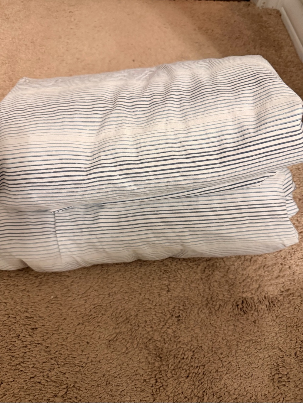 Tommy Bahama Blue and White Striped Bedding Twin top and flat sheet 100% Cotton
